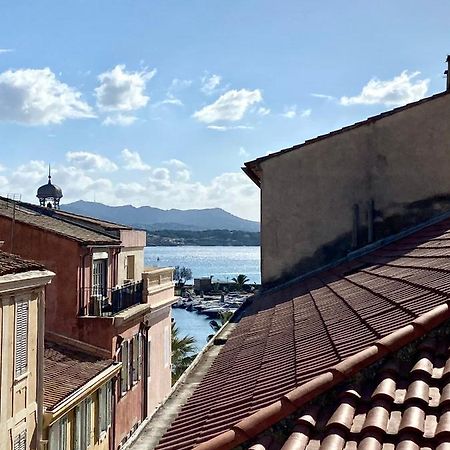 Les Chambres Tropeziennes Sanary-sur-Mer Bagian luar foto