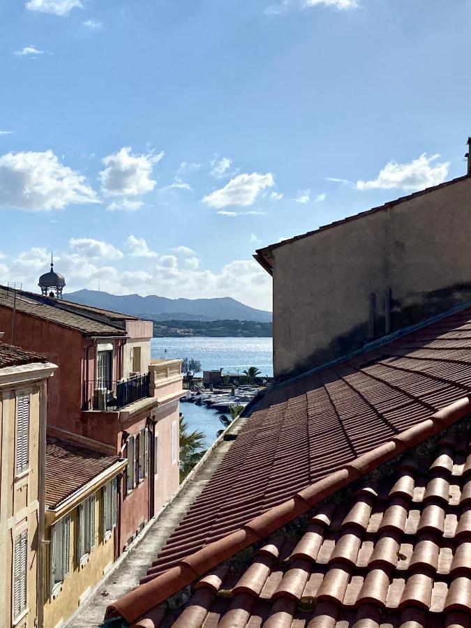 Les Chambres Tropeziennes Sanary-sur-Mer Bagian luar foto