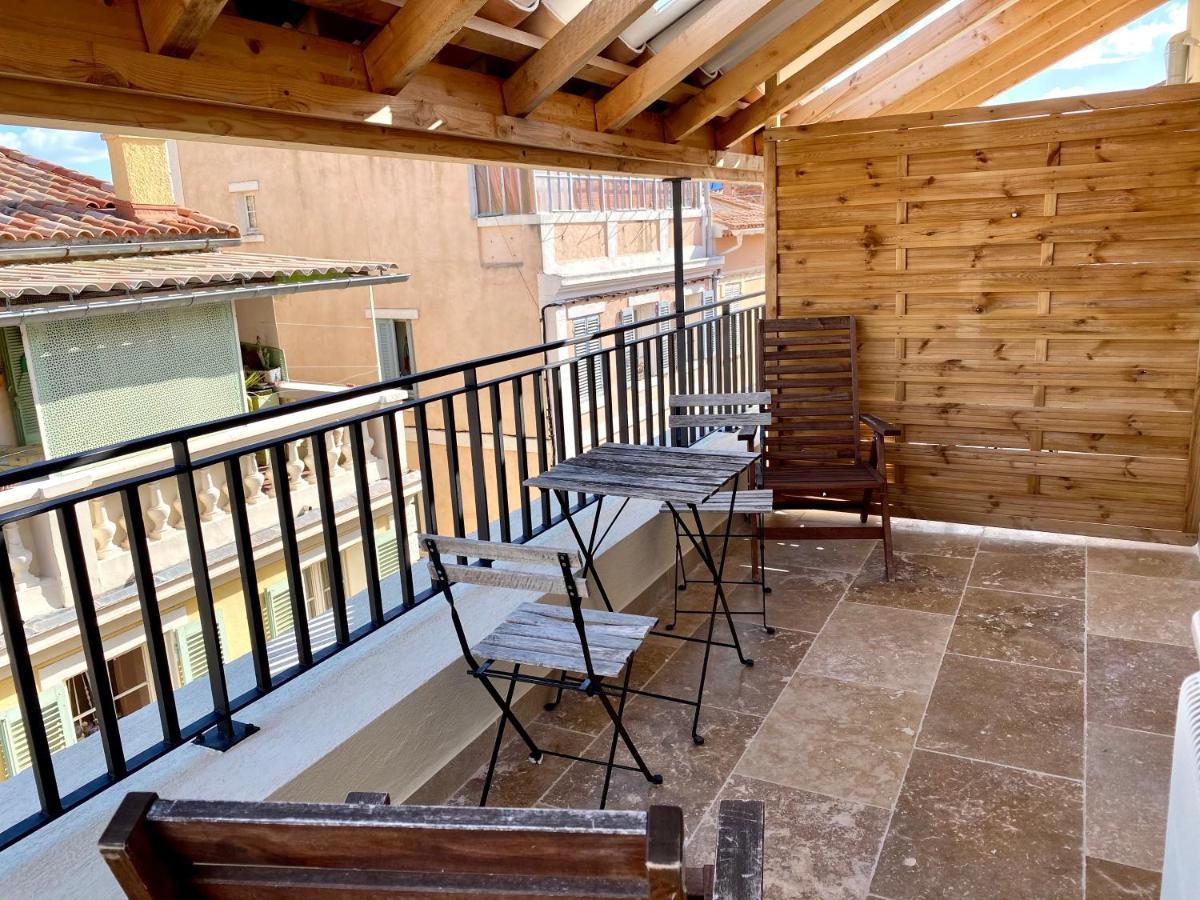 Les Chambres Tropeziennes Sanary-sur-Mer Bagian luar foto
