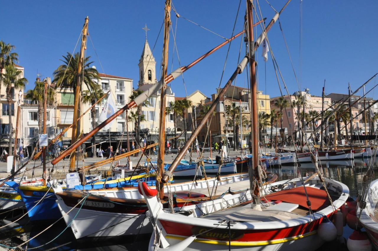 Les Chambres Tropeziennes Sanary-sur-Mer Bagian luar foto