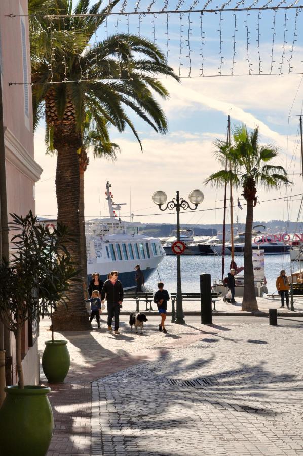 Les Chambres Tropeziennes Sanary-sur-Mer Bagian luar foto